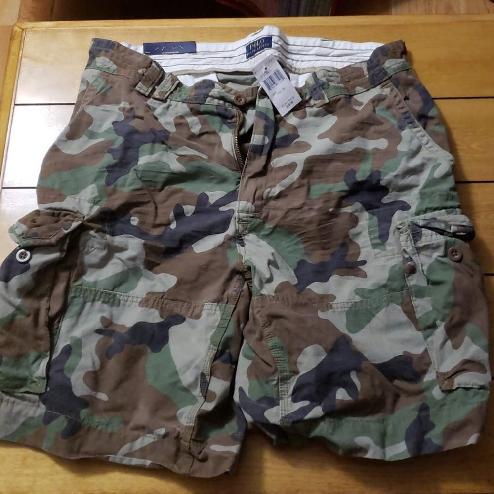 Men's Ralph Lauren camo cargo shorts!
